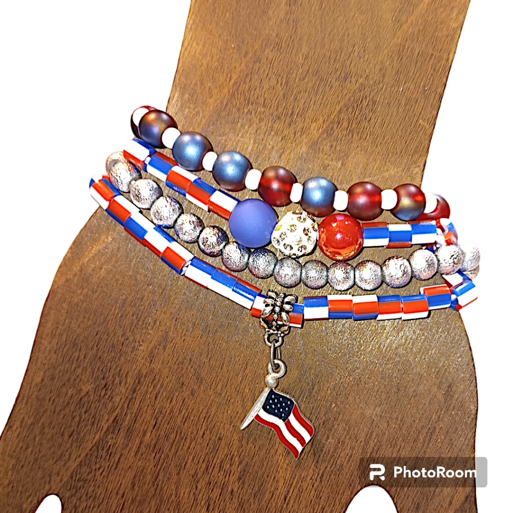 HANDMADE Red, White, & Blue Beaded Patriotic Stackable Unisex Stretch Bracelets